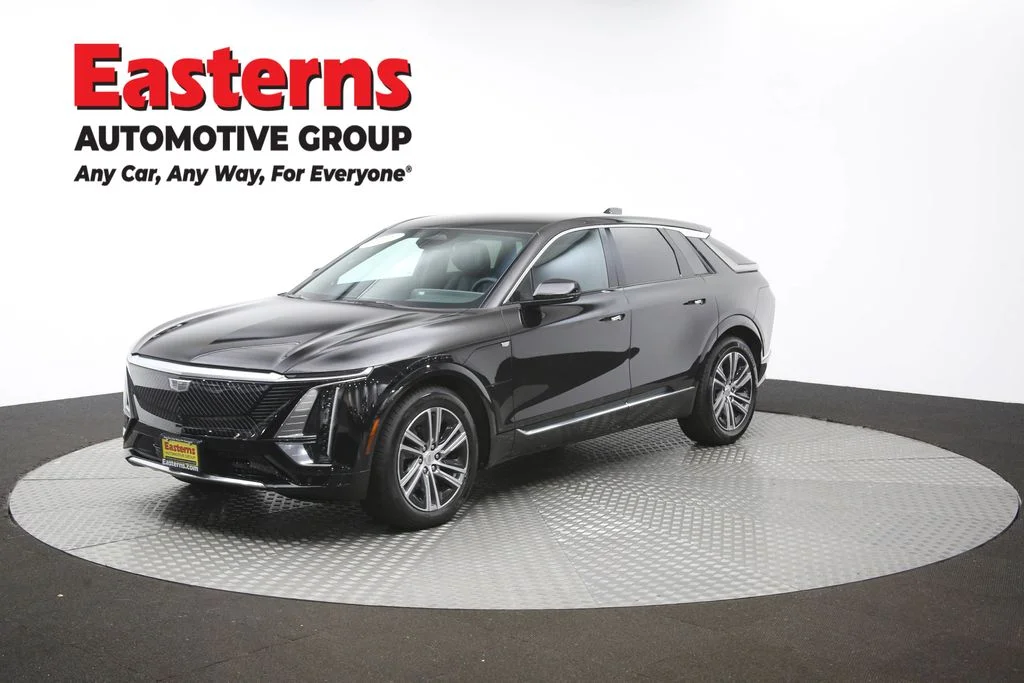 Used 2025 Black Cadillac Luxury image 57
