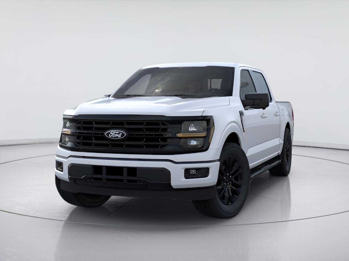 New 2026 Oxford White Ford XLT image 2