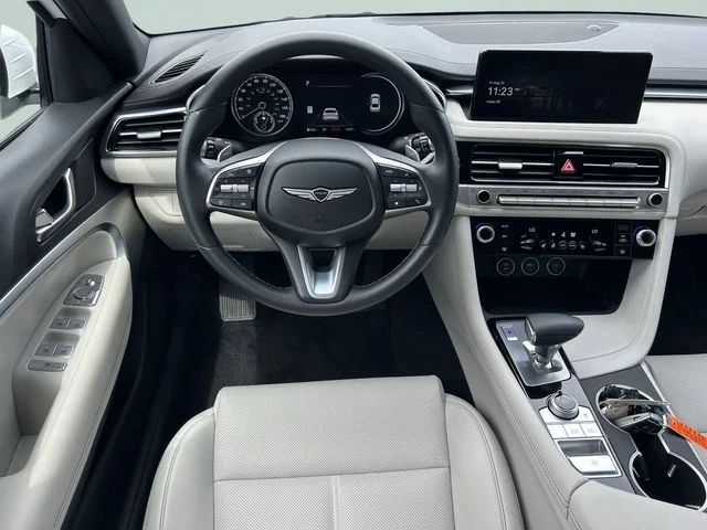 Used 2025 White Genesis 2.5T image 10