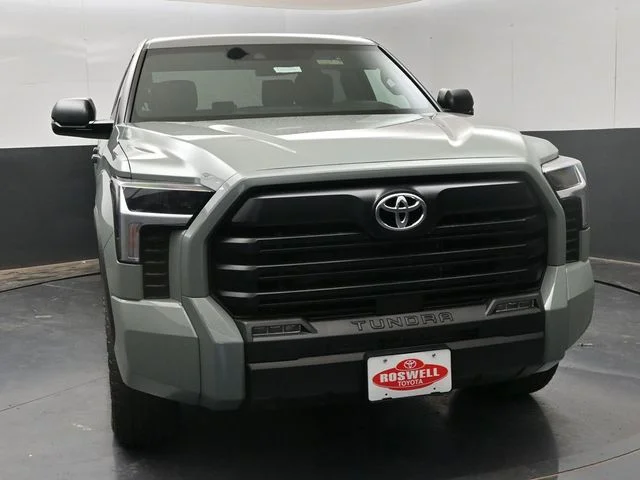 Used 2025  Toyota SR5 image 2