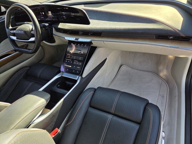 Used 2023  Lucid Grand Touring image 22