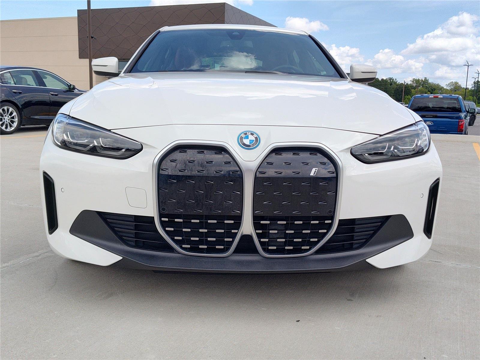 Certified Used 2023 Alpine White BMW eDrive35 image 9