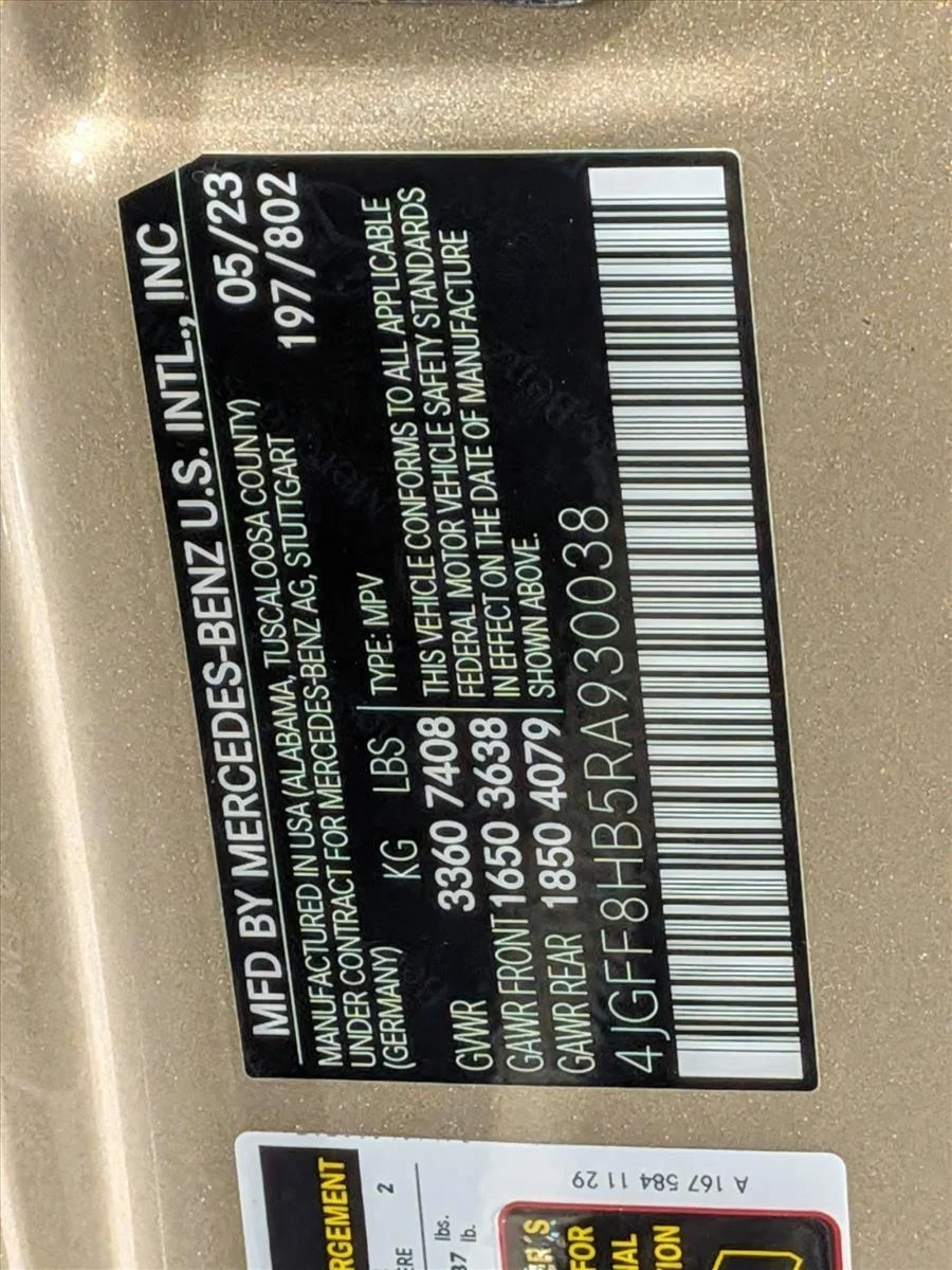 Used 2024 Obsidian Black Metallic Mercedes-Benz Maybach GLS 600 image 26