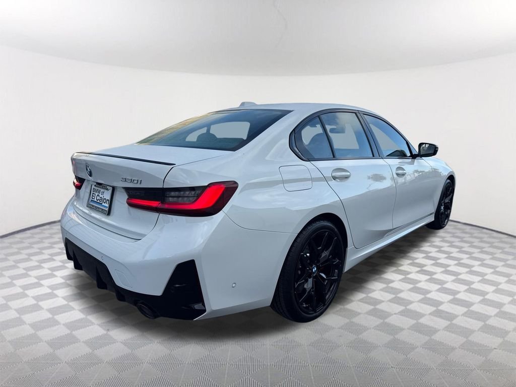 New 2026 Alpine White BMW 330i image 4