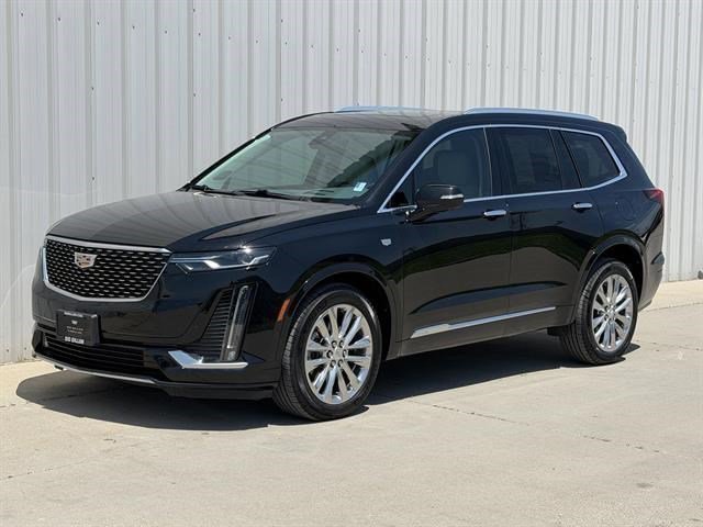 2022 Cadillac XT6