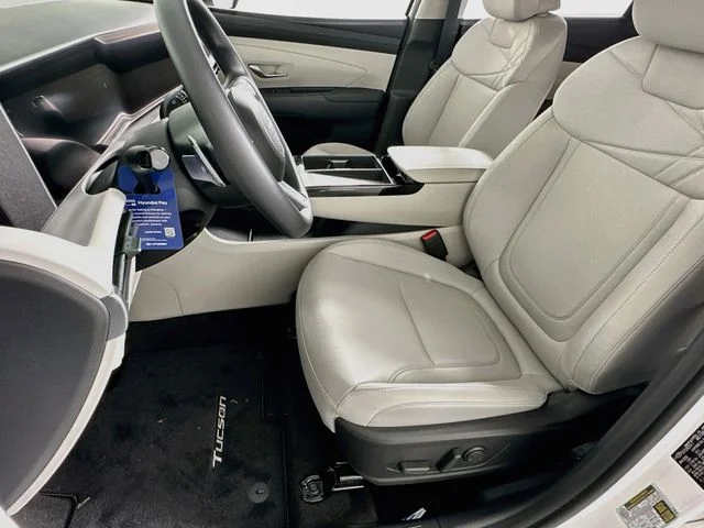 New 2026 Hyundai TUCSON HYBRID SEL