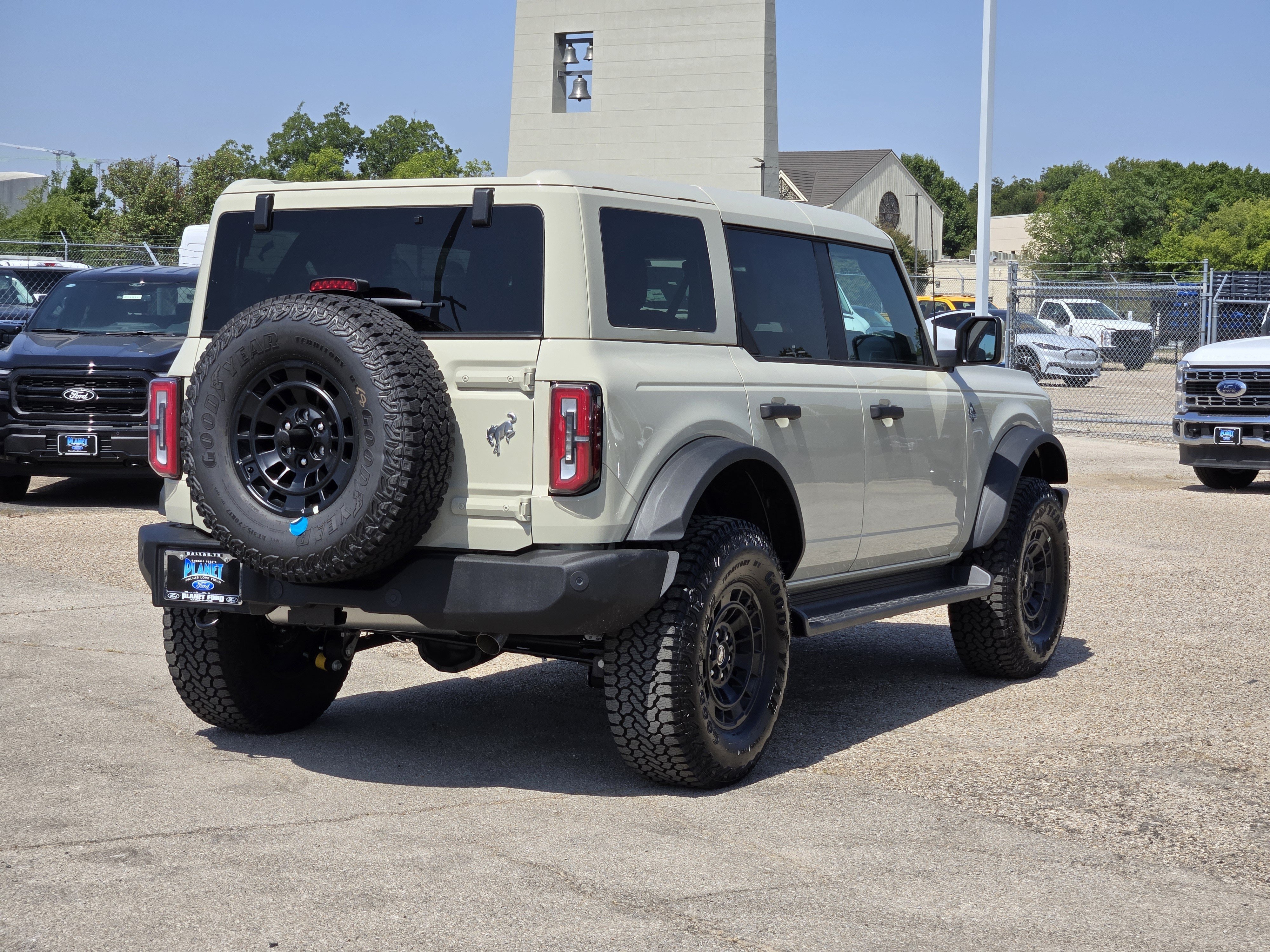 New 2026 Beige Ford Outer Banks image 4