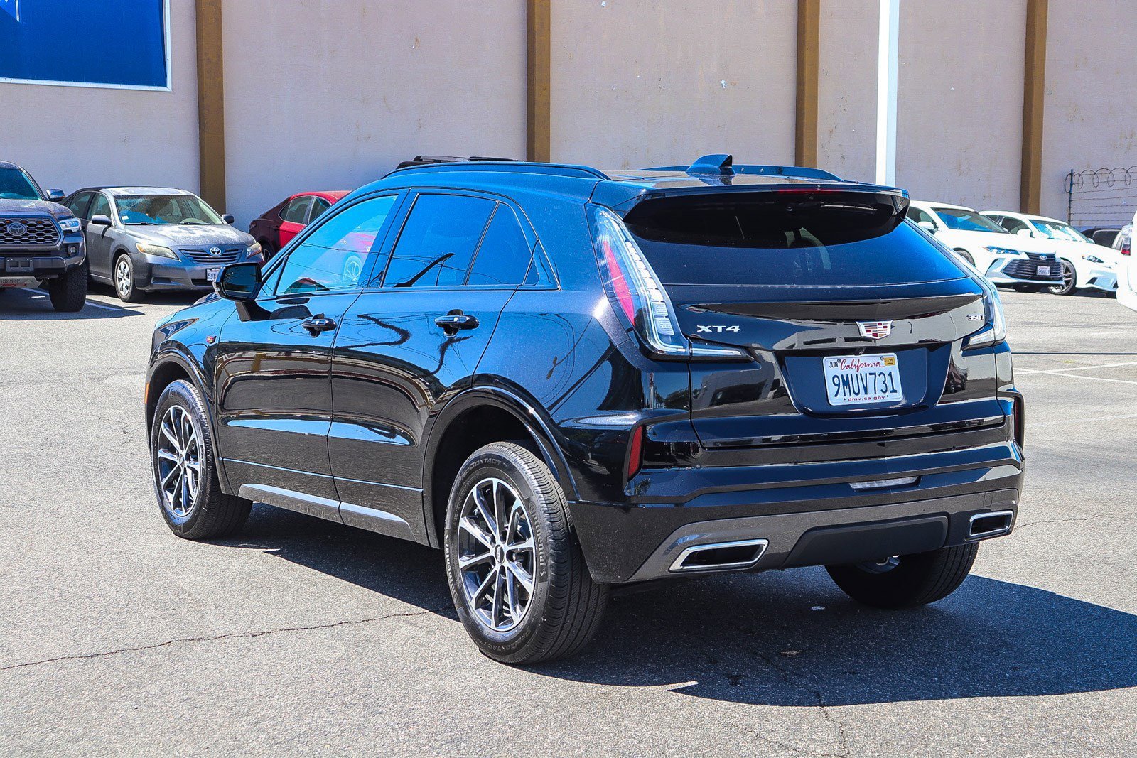 2024 Cadillac XT4 Sport - Photo 10