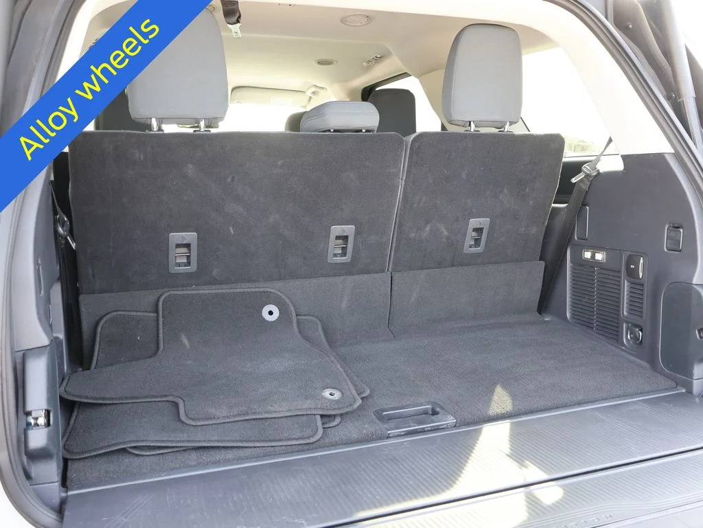 Certified Used 2025 Oxford White Ford Active image 17