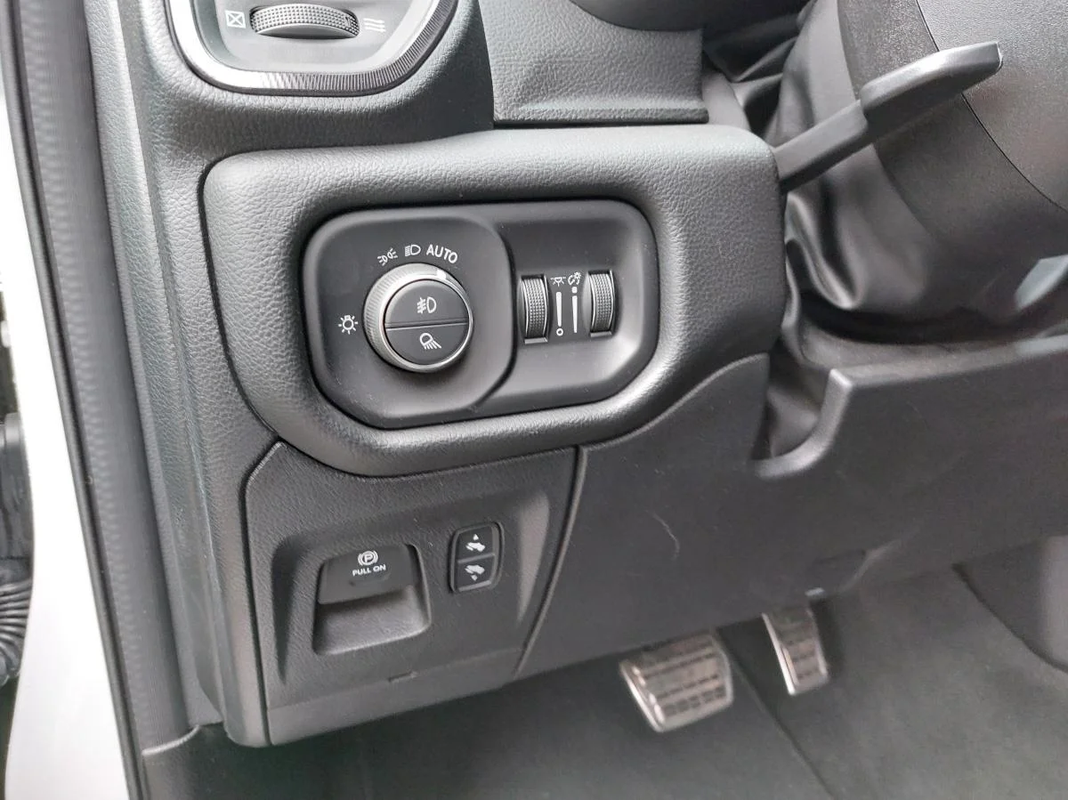 Used 2023 White RAM Sport 4x4 Crew Cab 5