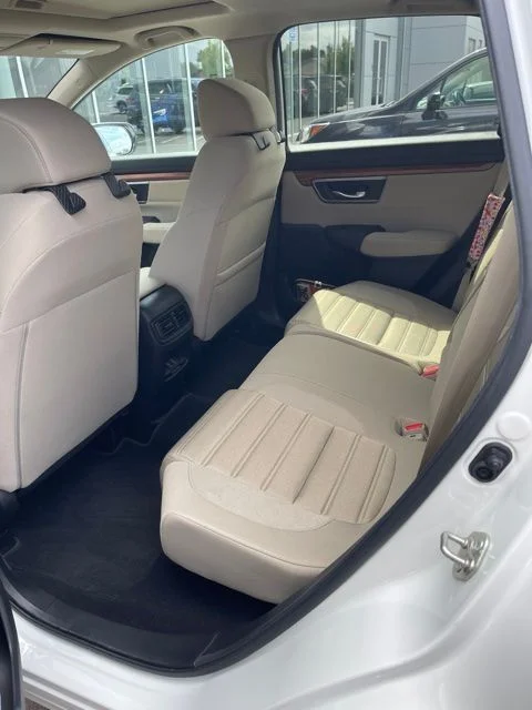 Used 2017 White Honda EX image 7