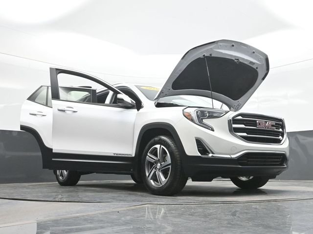 Used 2020 White GMC SLT image 32