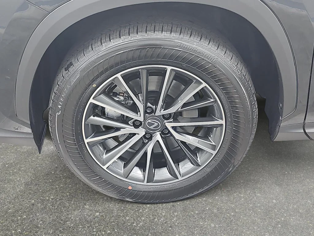 New 2026 Caviar Lexus PREMIUM PLUS AWD image 31