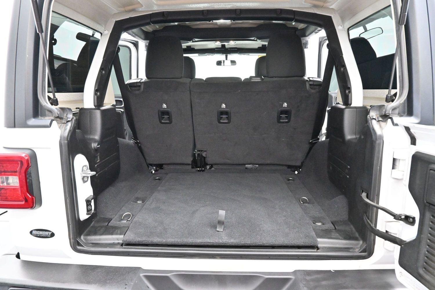 Used 2021 Bright White Clearcoat Jeep Unlimited Islander image 9
