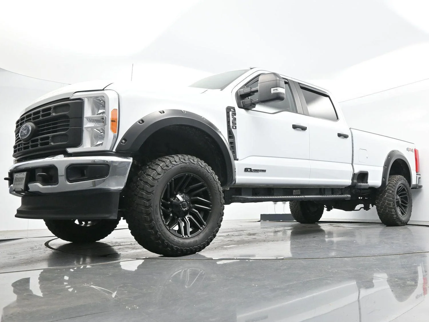 Used 2023 Oxford White Ford XL image 43
