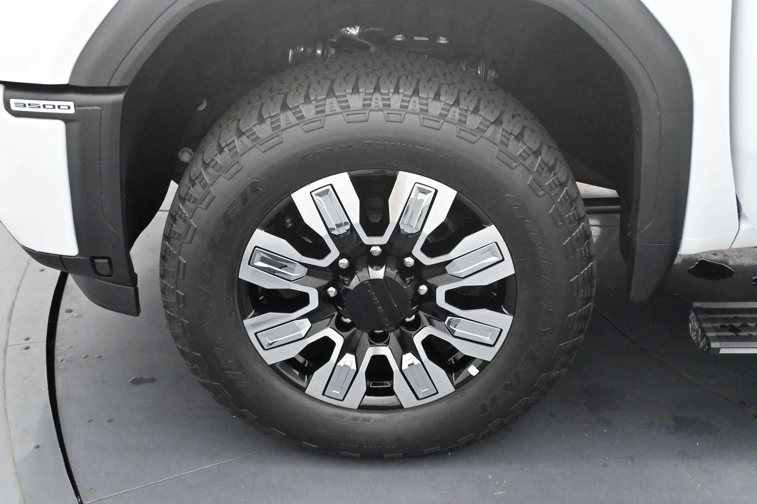 Used 2026 Summit White GMC Denali image 34