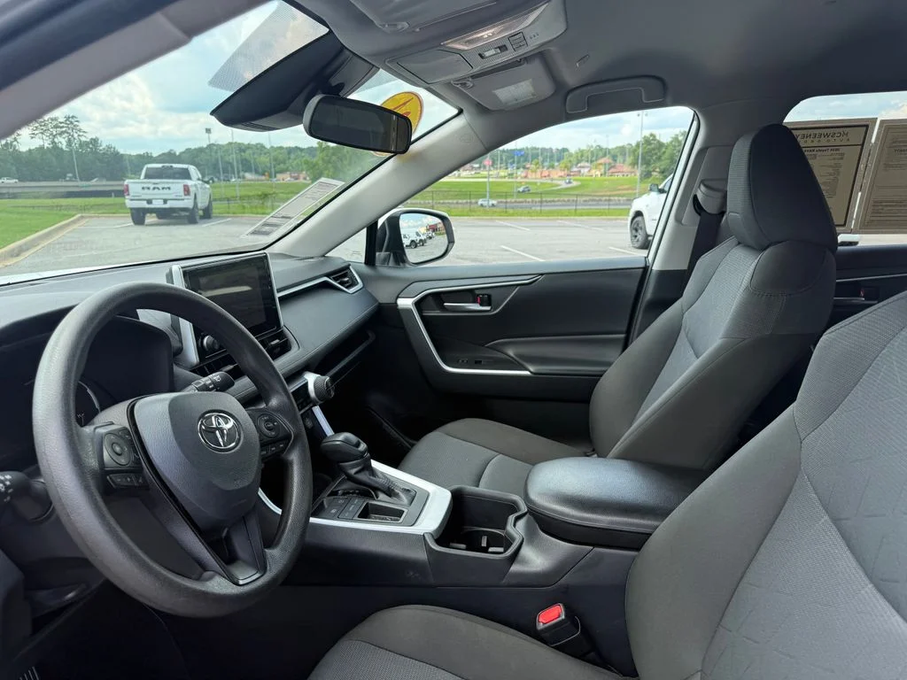Used 2024 White Toyota XLE image 4