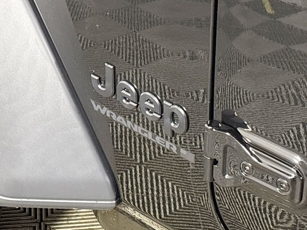 New 2026 Black Clear-Coat Exterior Paint Jeep Sport image 23