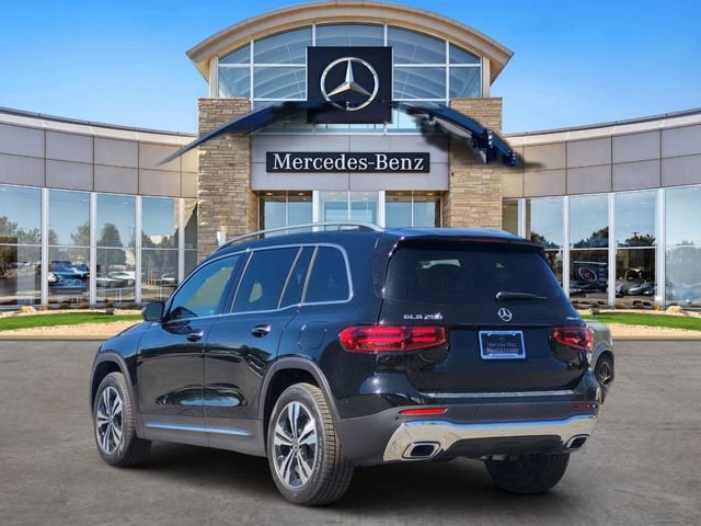 New 2026 Night Black Mercedes-Benz GLB 250 image 3
