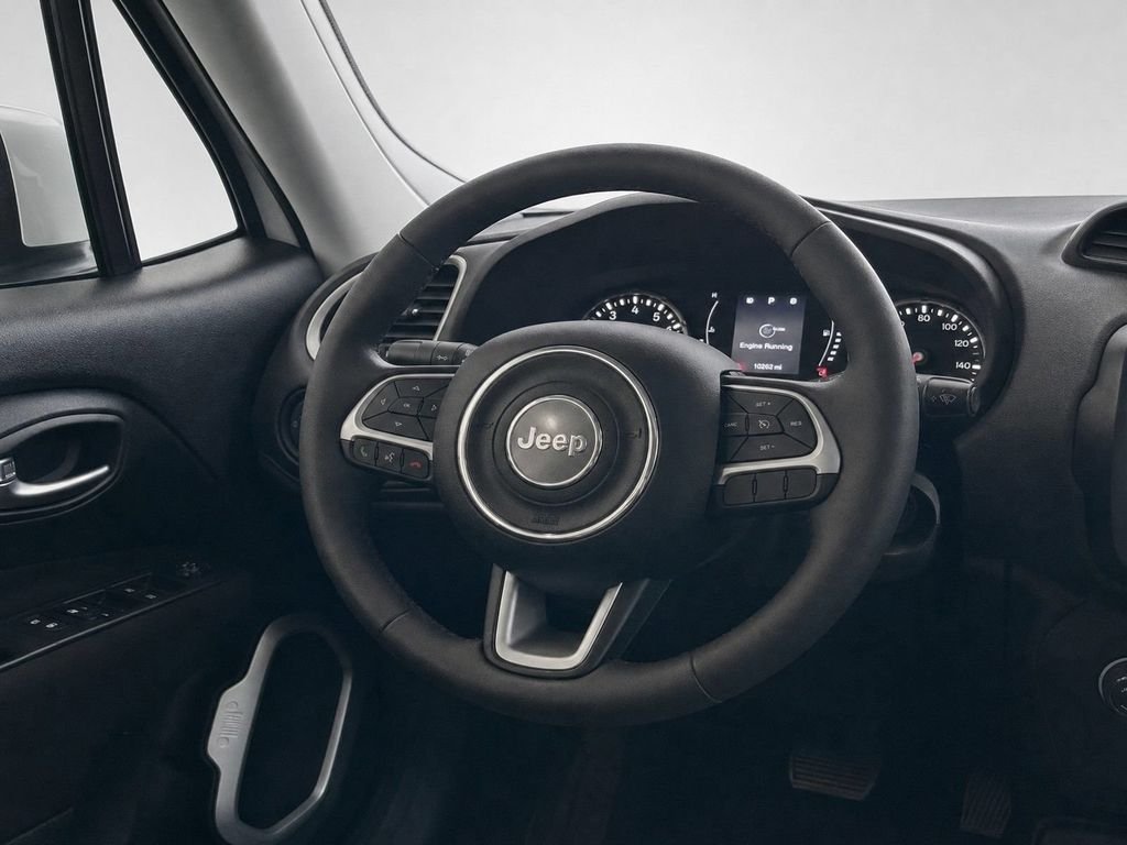 Used 2019 White Jeep Latitude image 26