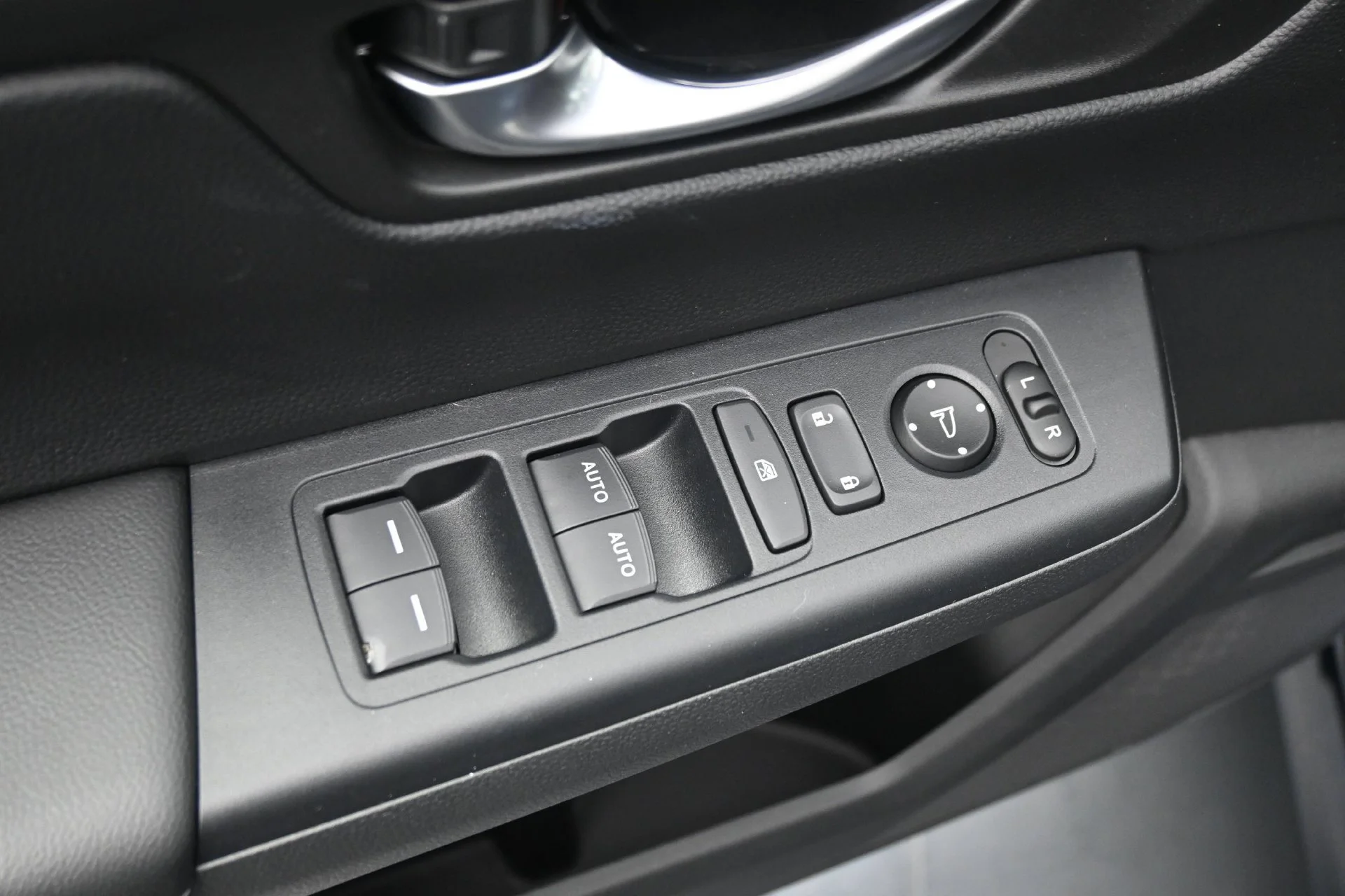 Used 2024 Blue Honda 5D WAGON EX AWD image 21