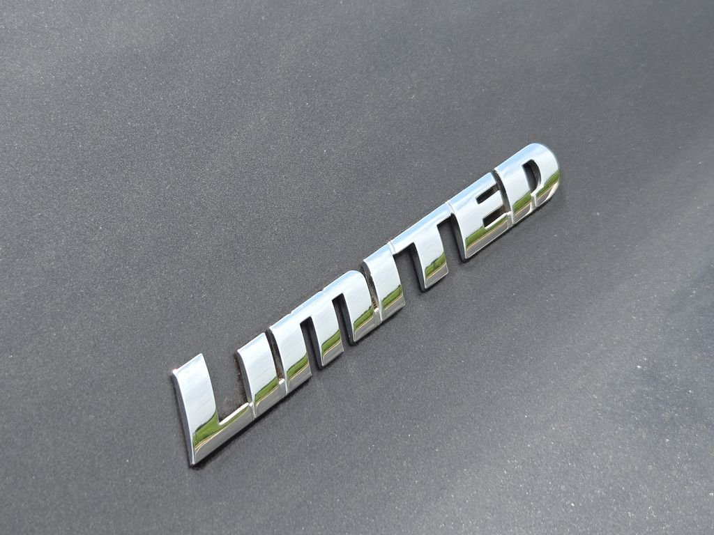 Used 2016 Gray Toyota Limited image 11