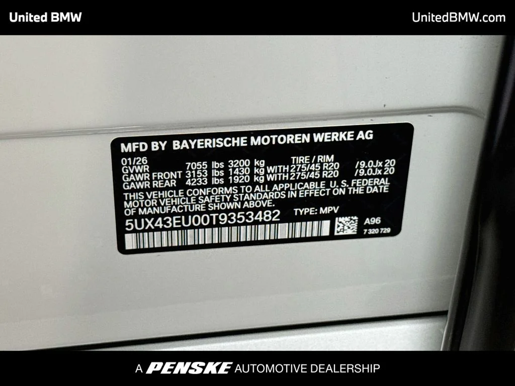 New 2026 Mineral White Metallic BMW xDrive50e image 22