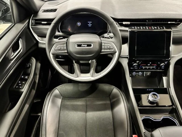 Used 2025 White Jeep Altitude X image 13