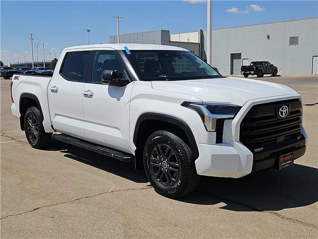 Used 2024 Ice Cap Toyota SR5 (A10) 4x2 CrewMax 5.5 ft. box 145.7 in. WB image 5
