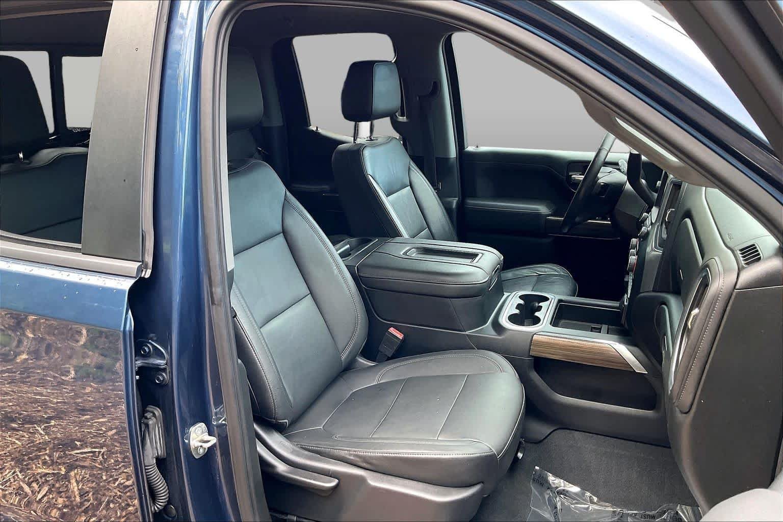 Used 2019 Northsky Blue Metallic Chevrolet RST image 8