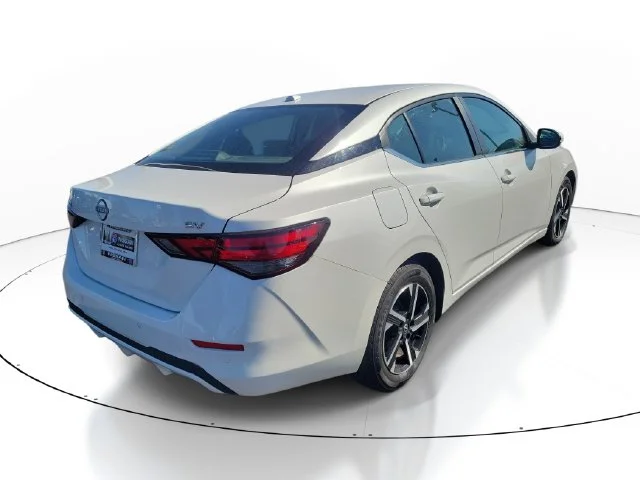 Used 2024 Nissan Sentra SV with VIN 3N1AB8CV4RY331173 for sale in South Holland, IL