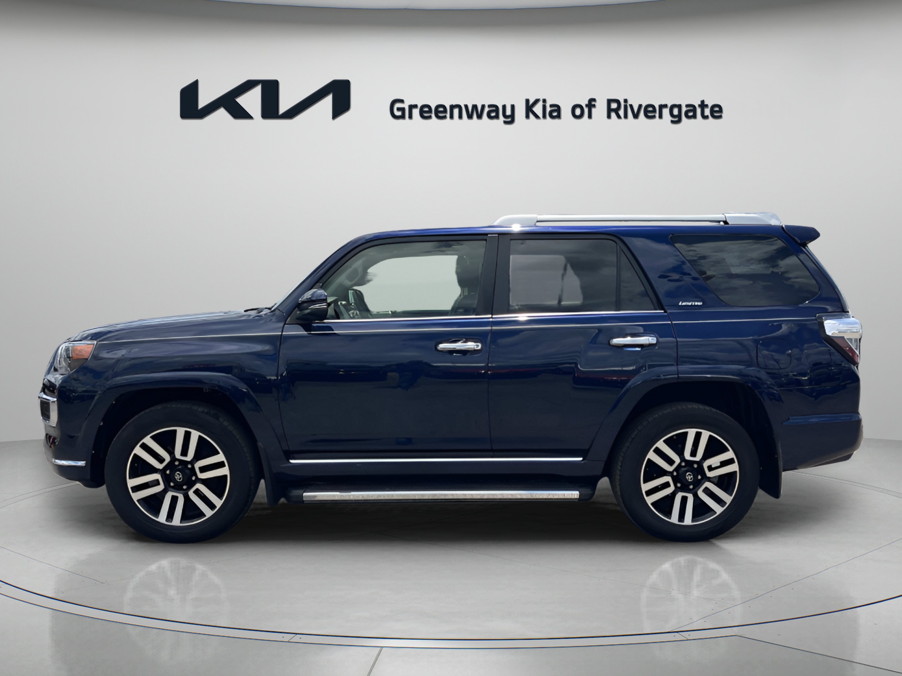 Used 2017 Nautical Blue Metallic Toyota Limited image 4