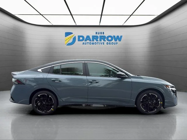 New 2026 Atlantic Gray Metallic / Super Black Two-tone Nissan SR image 6