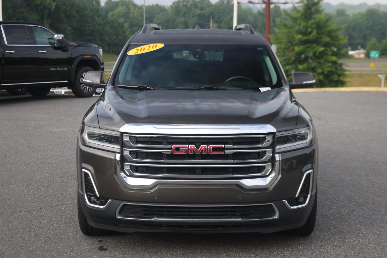 Used 2020 SMOKEY QUARTZ METALLIC GMC SLT image 2
