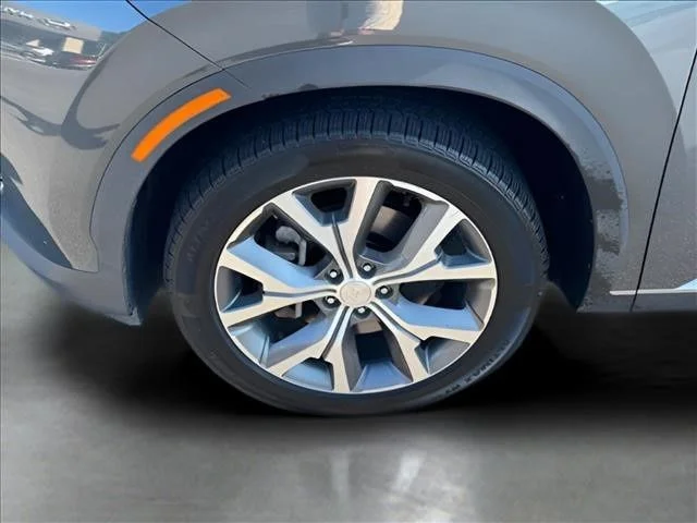 Used 2022 Gray Hyundai SEL image 16