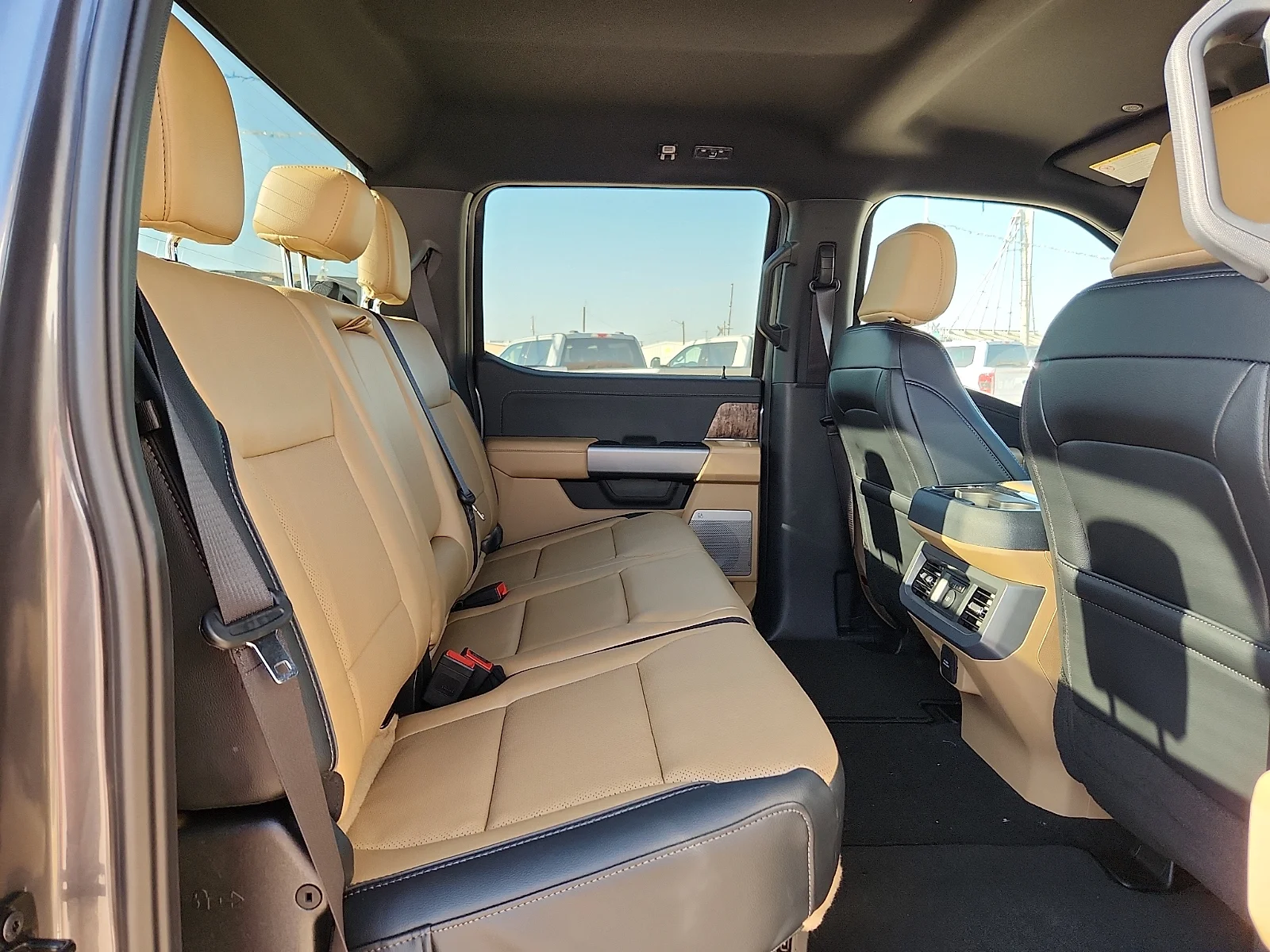 New 2026 Carbonized Gray Metallic Ford Lariat image 19
