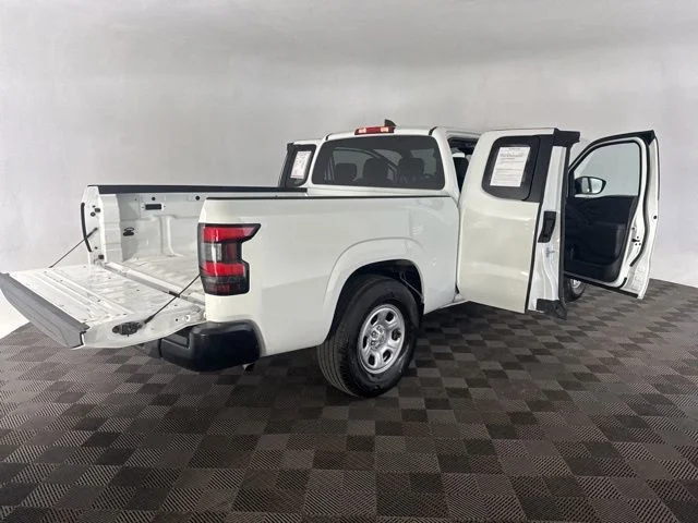 Used 2022 White Nissan S image 14