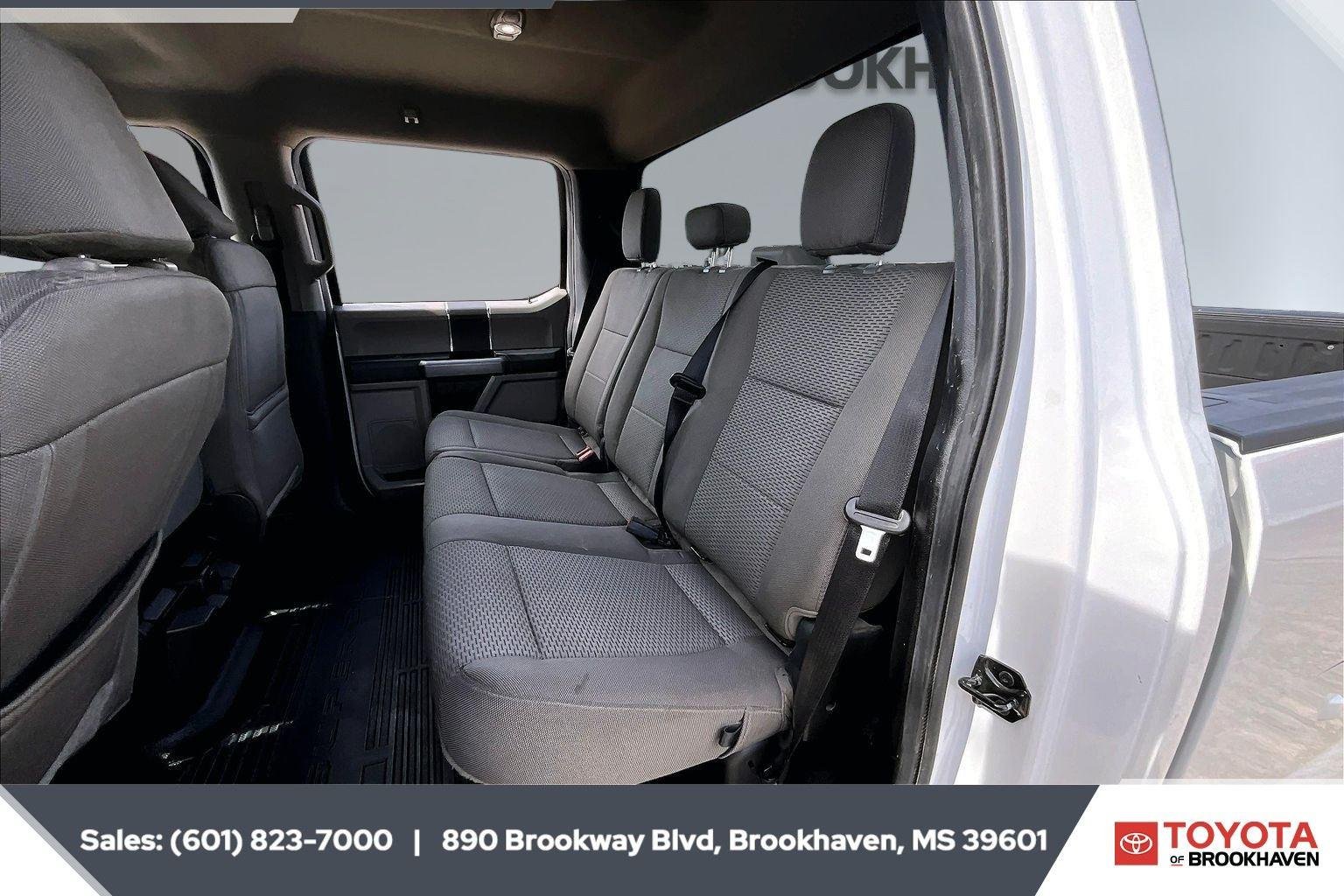 Used 2022 Oxford White Ford XLT image 19