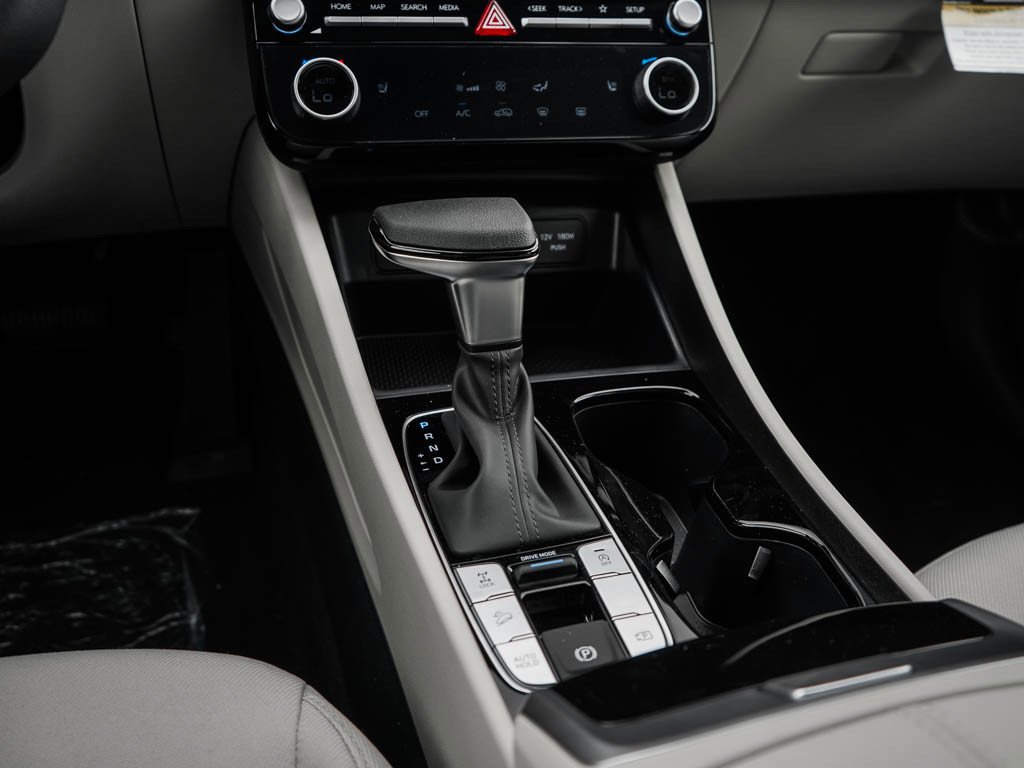 New 2026 Serenity White Pearl Hyundai SEL AWD image 27
