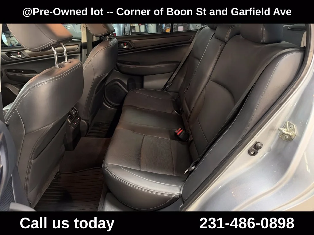Used 2015 Silver Subaru 2.5i image 27
