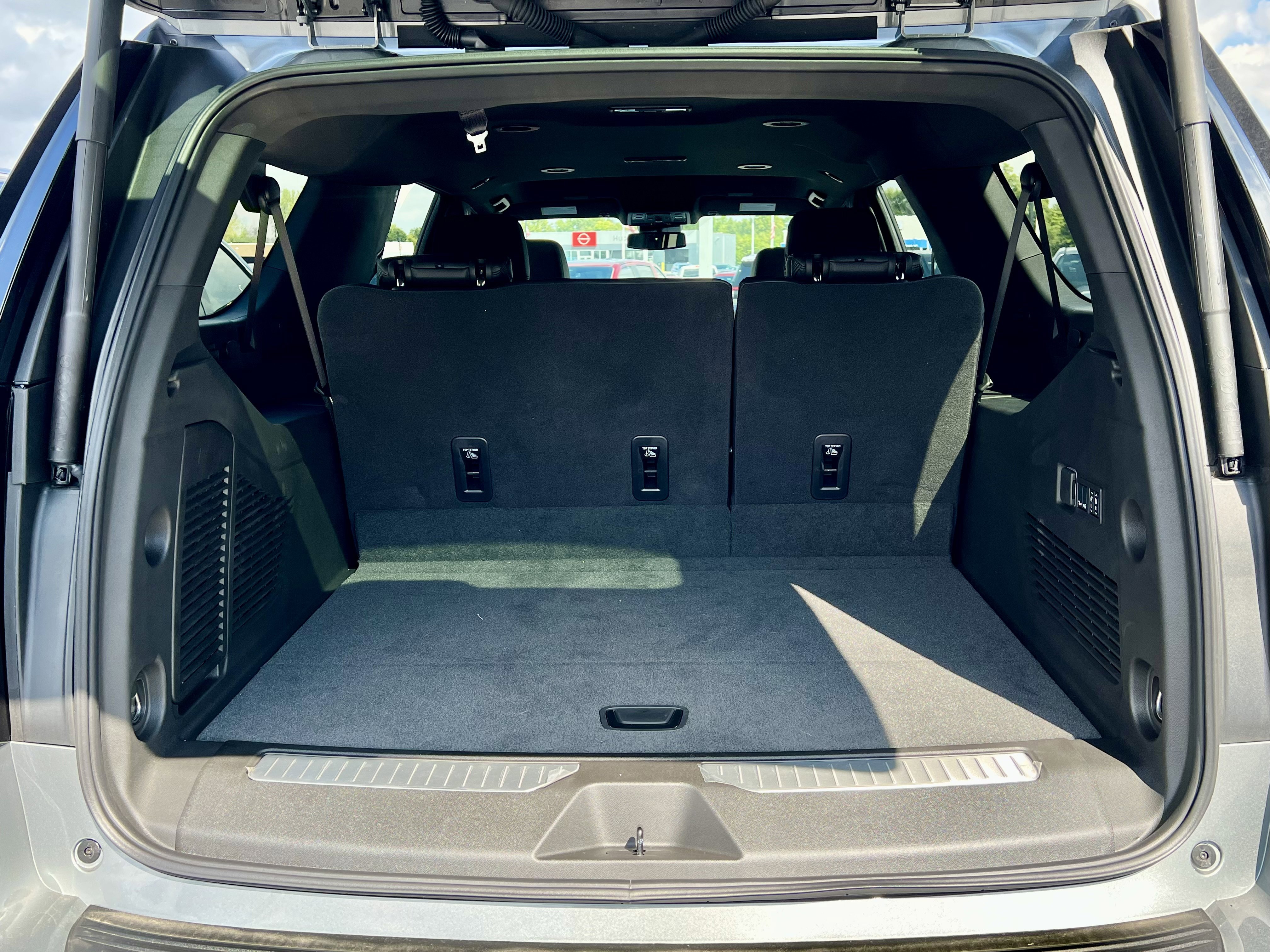 2025 GMC Yukon XL Denali - Photo 31