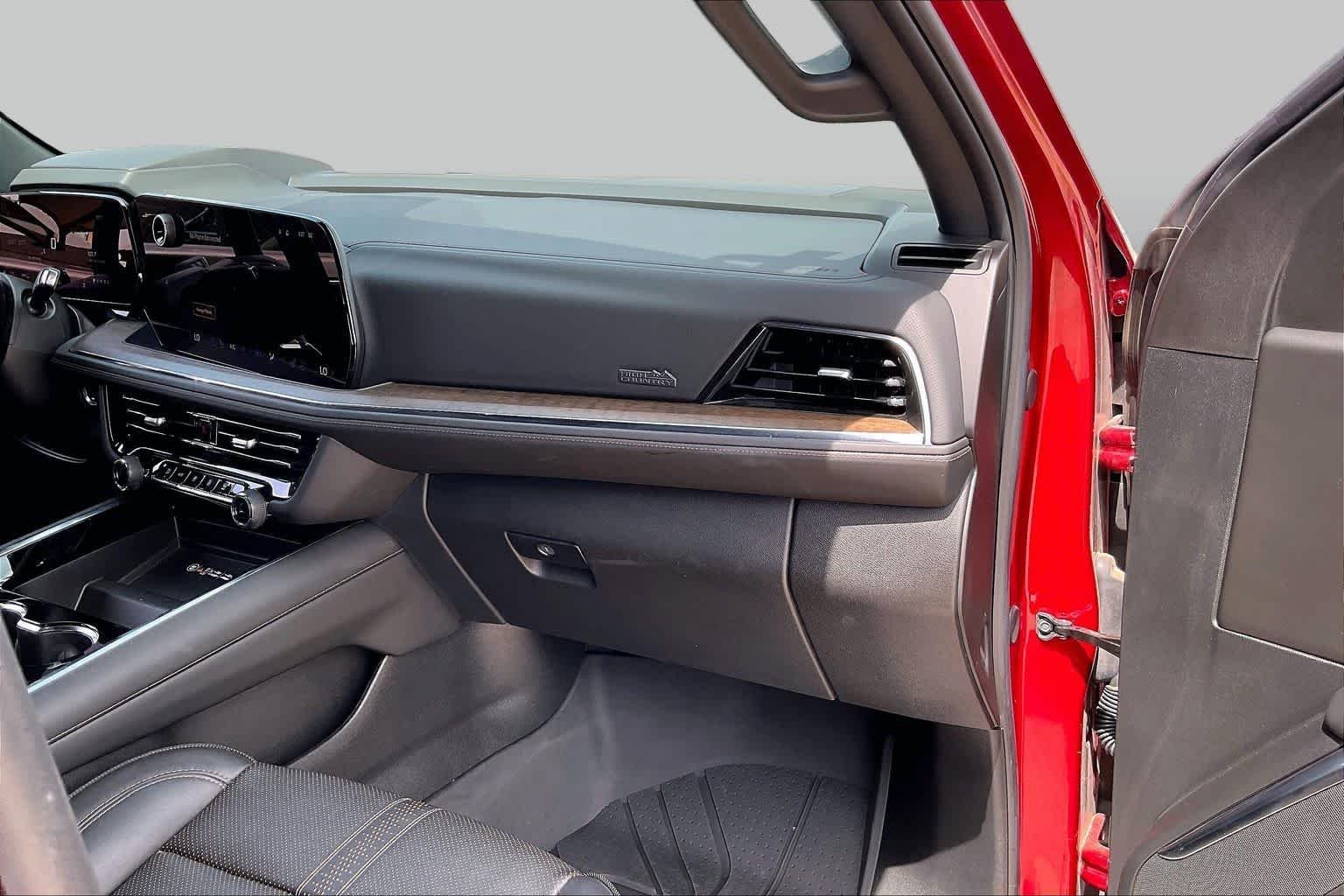 2025 Chevrolet Tahoe High Country - Photo 40