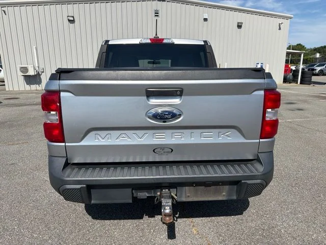 Used 2022 Silver Ford XLT image 4
