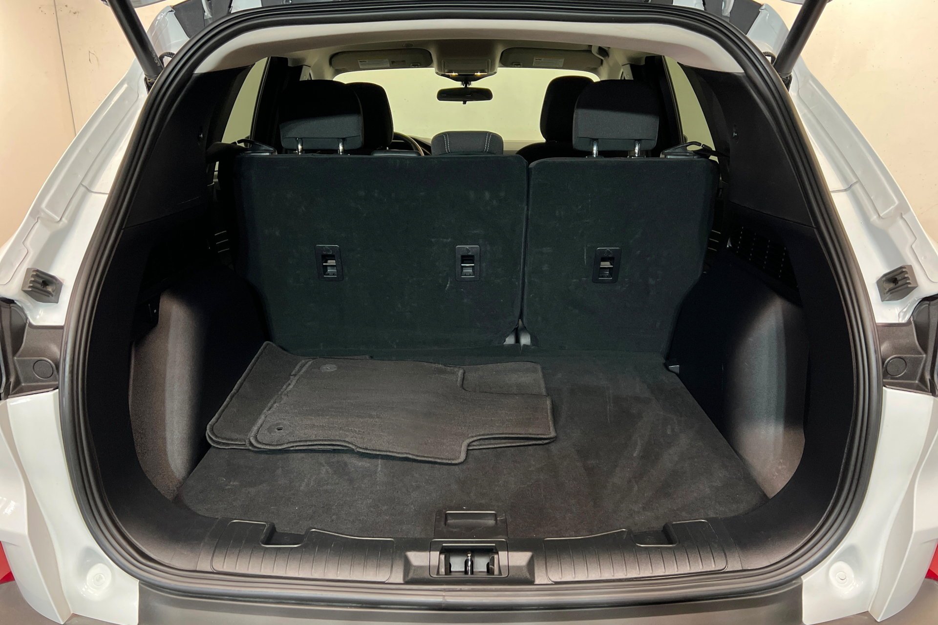 Used 2024 White Ford Active image 23