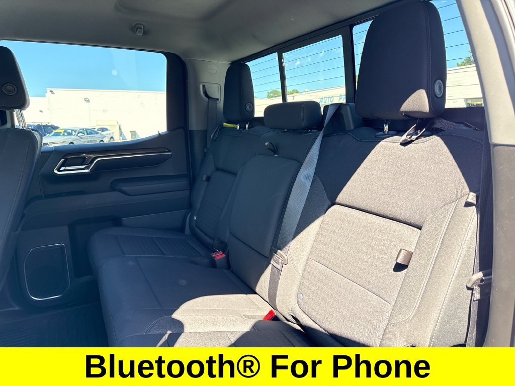 Used 2022 Summit White Chevrolet RST image 23