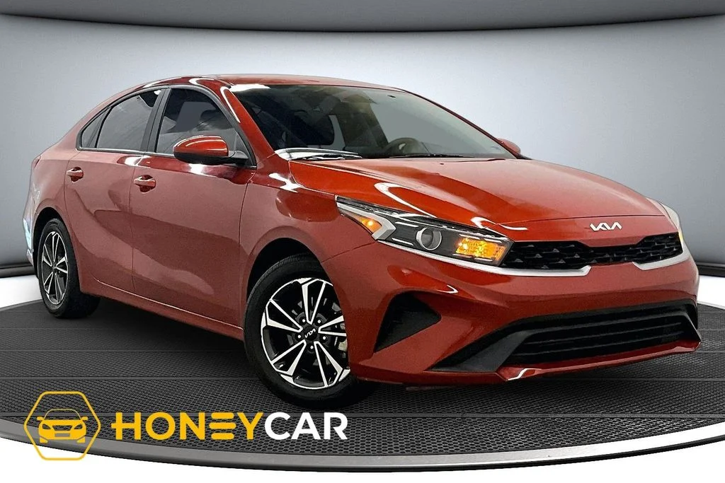 2023 Kia Forte LXS AT's photo