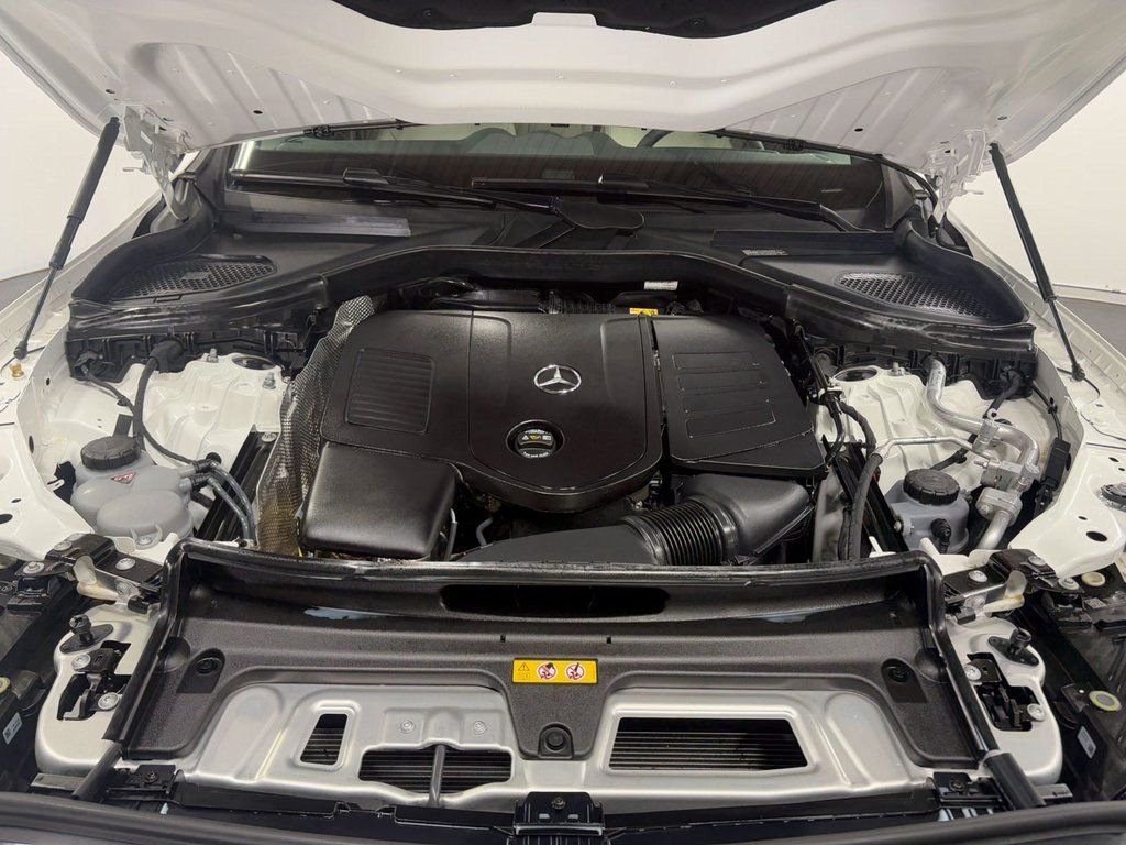 2025 Mercedes-Benz GLC Base - Photo 32