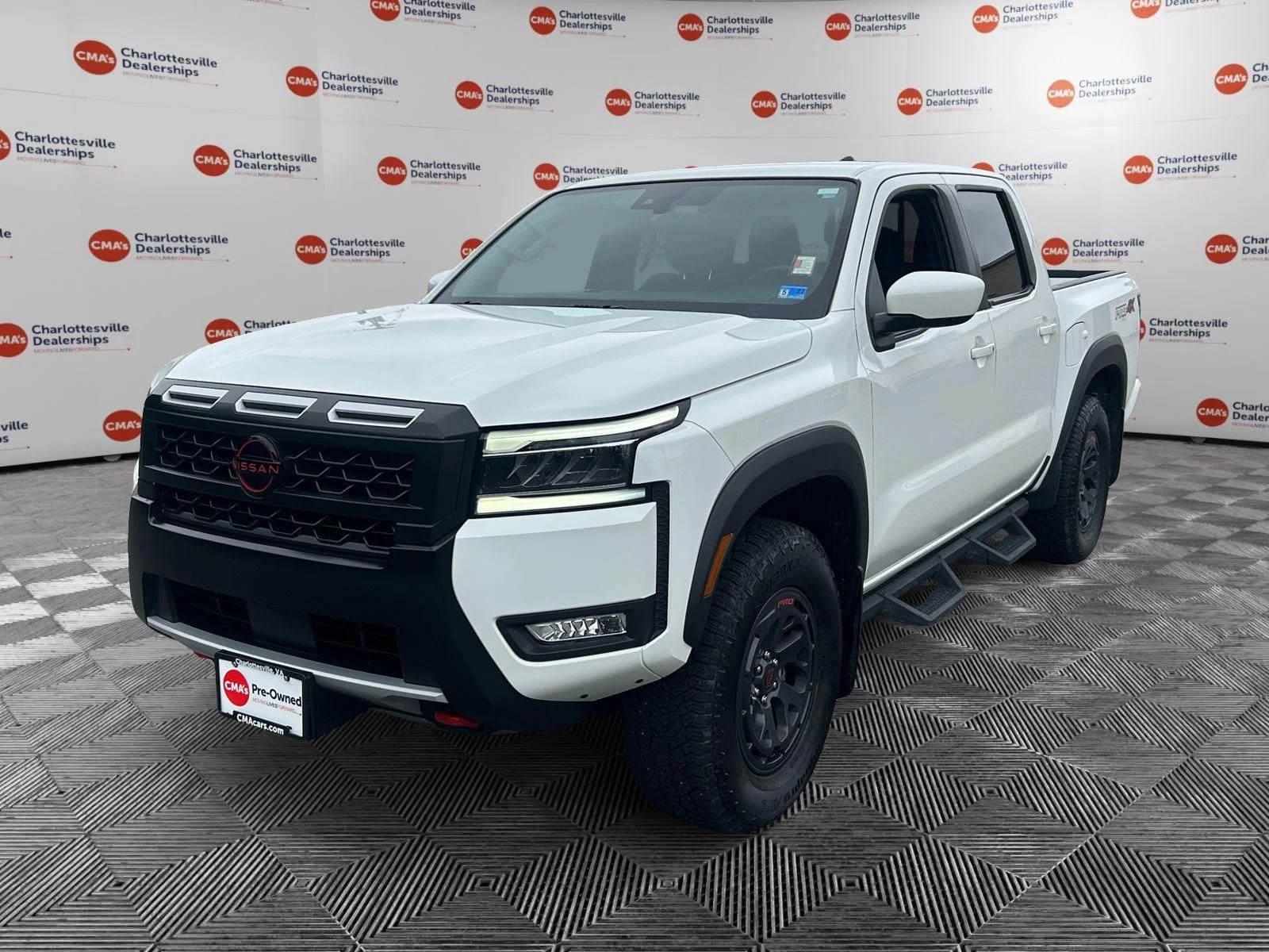 2025 Nissan Frontier PRO-4X Crew Cab 4X4's photo