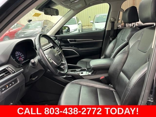 Used 2022 Black Kia S image 7