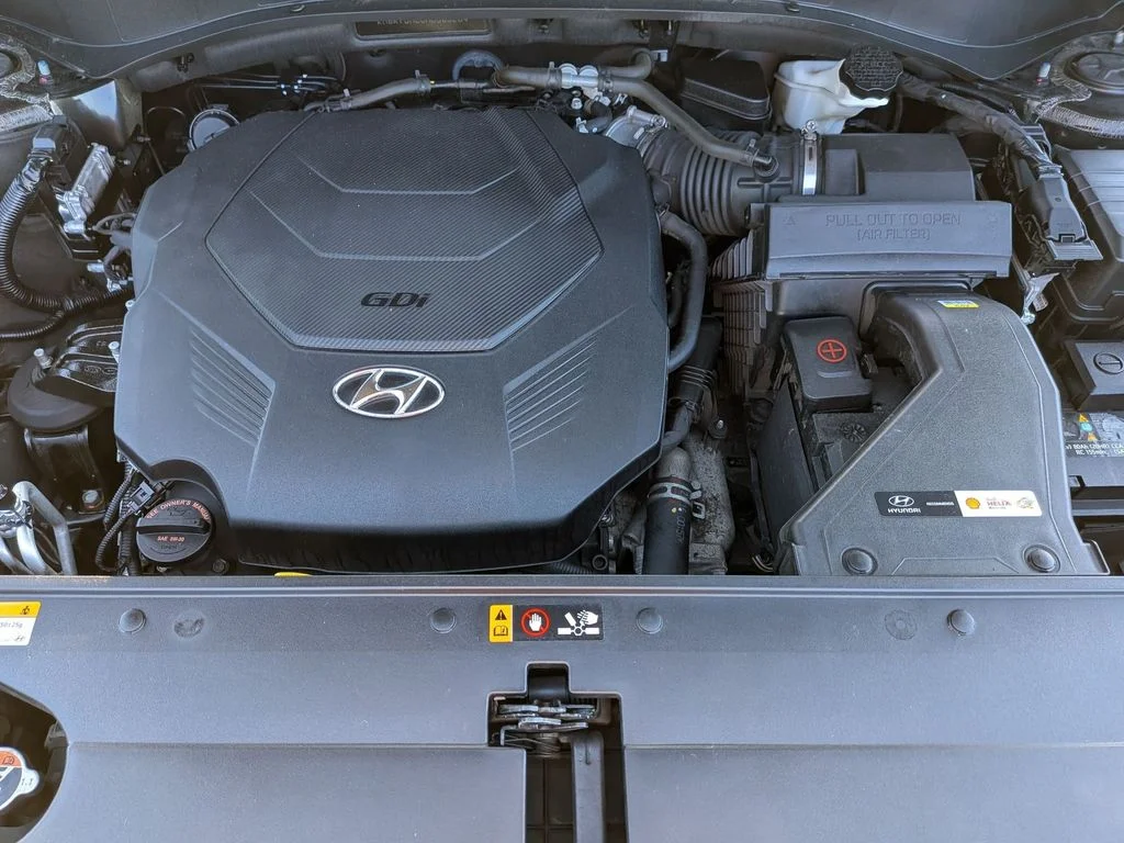 Used 2021 Black Hyundai Calligraphy image 36